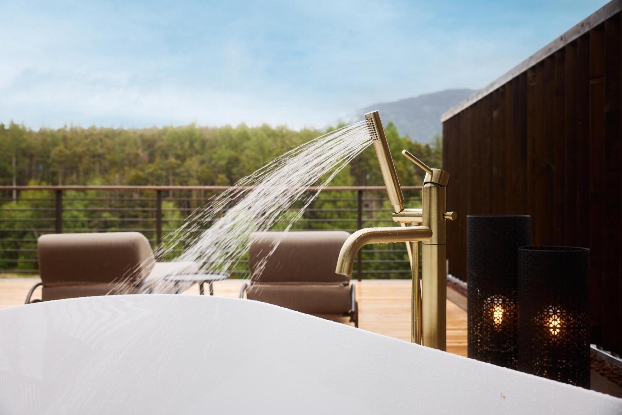 Hotel Seehof Nature Retreat Natz-Schabs ภายนอก รูปภาพ