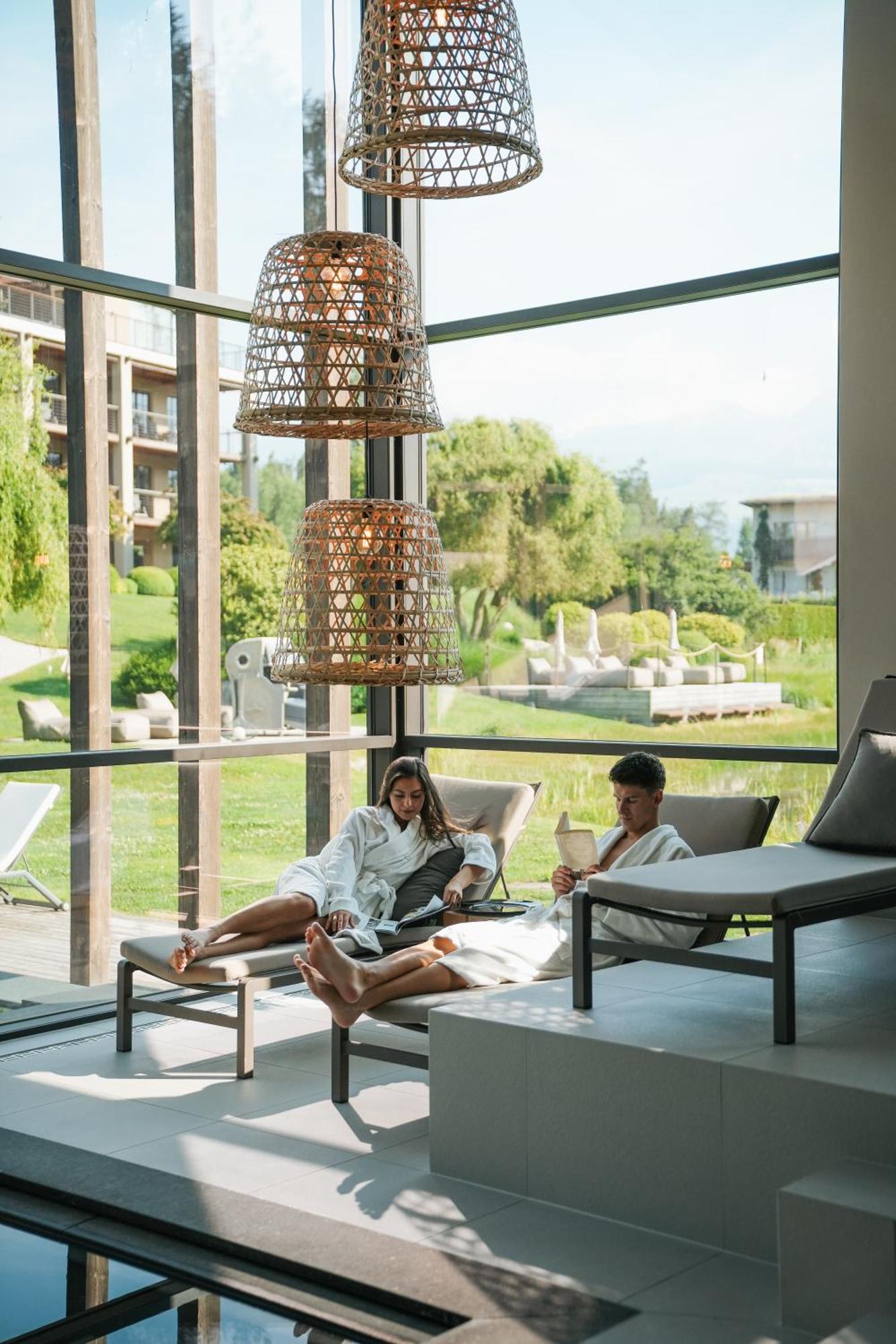 Hotel Seehof Nature Retreat Natz-Schabs ภายนอก รูปภาพ