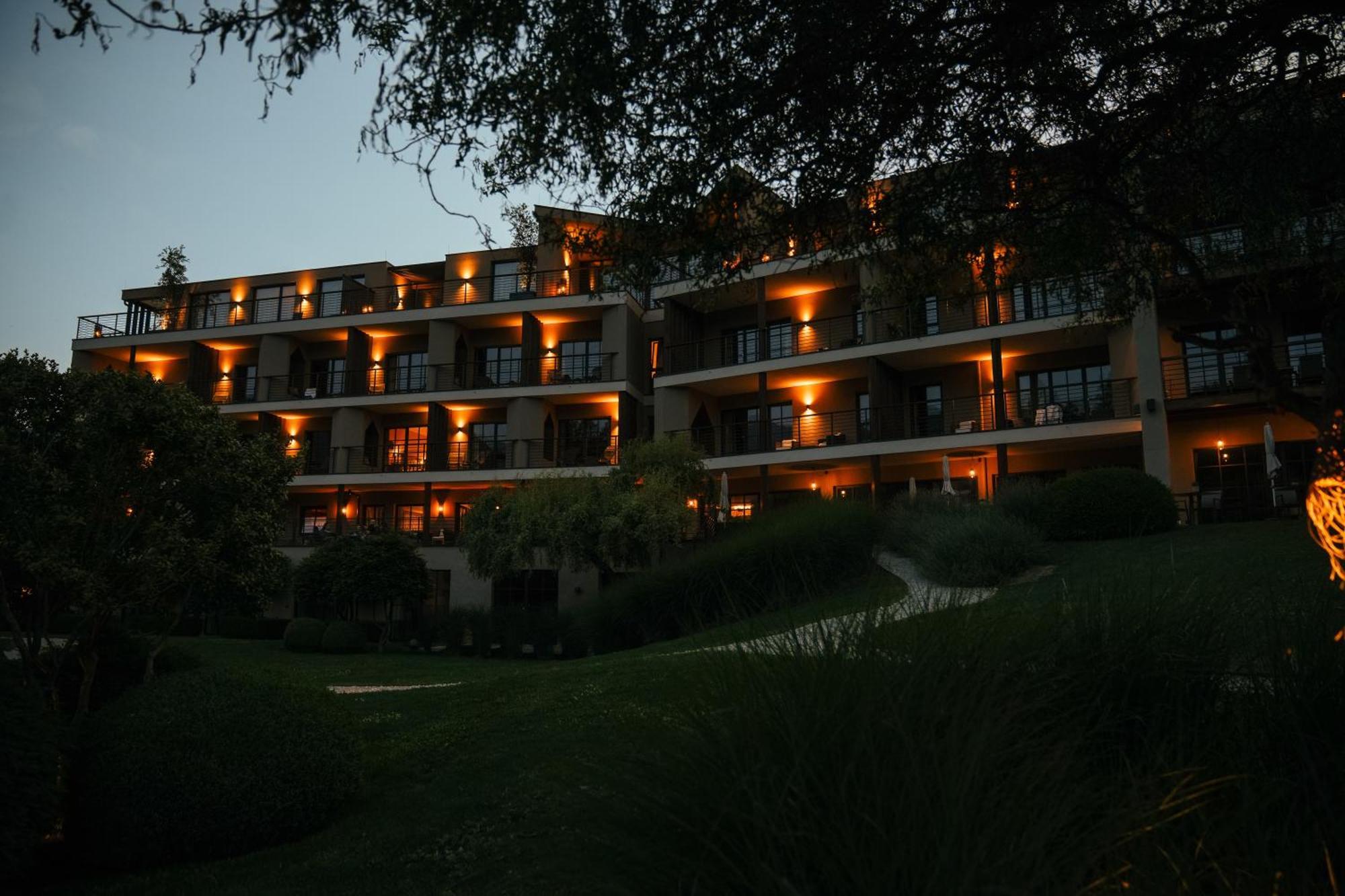 Hotel Seehof Nature Retreat Natz-Schabs ภายนอก รูปภาพ