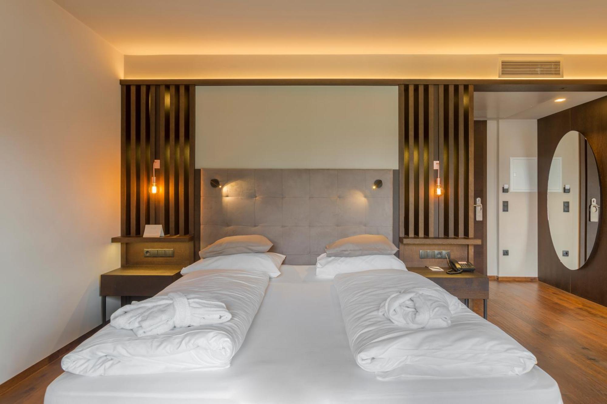 Hotel Seehof Nature Retreat Natz-Schabs ภายนอก รูปภาพ