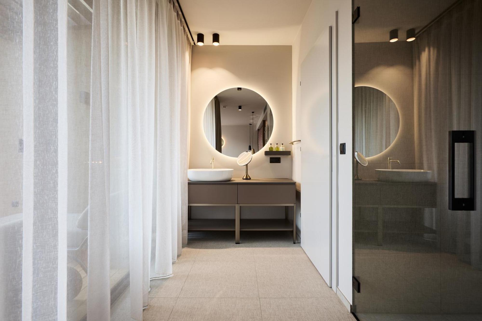 Hotel Seehof Nature Retreat Natz-Schabs ภายนอก รูปภาพ