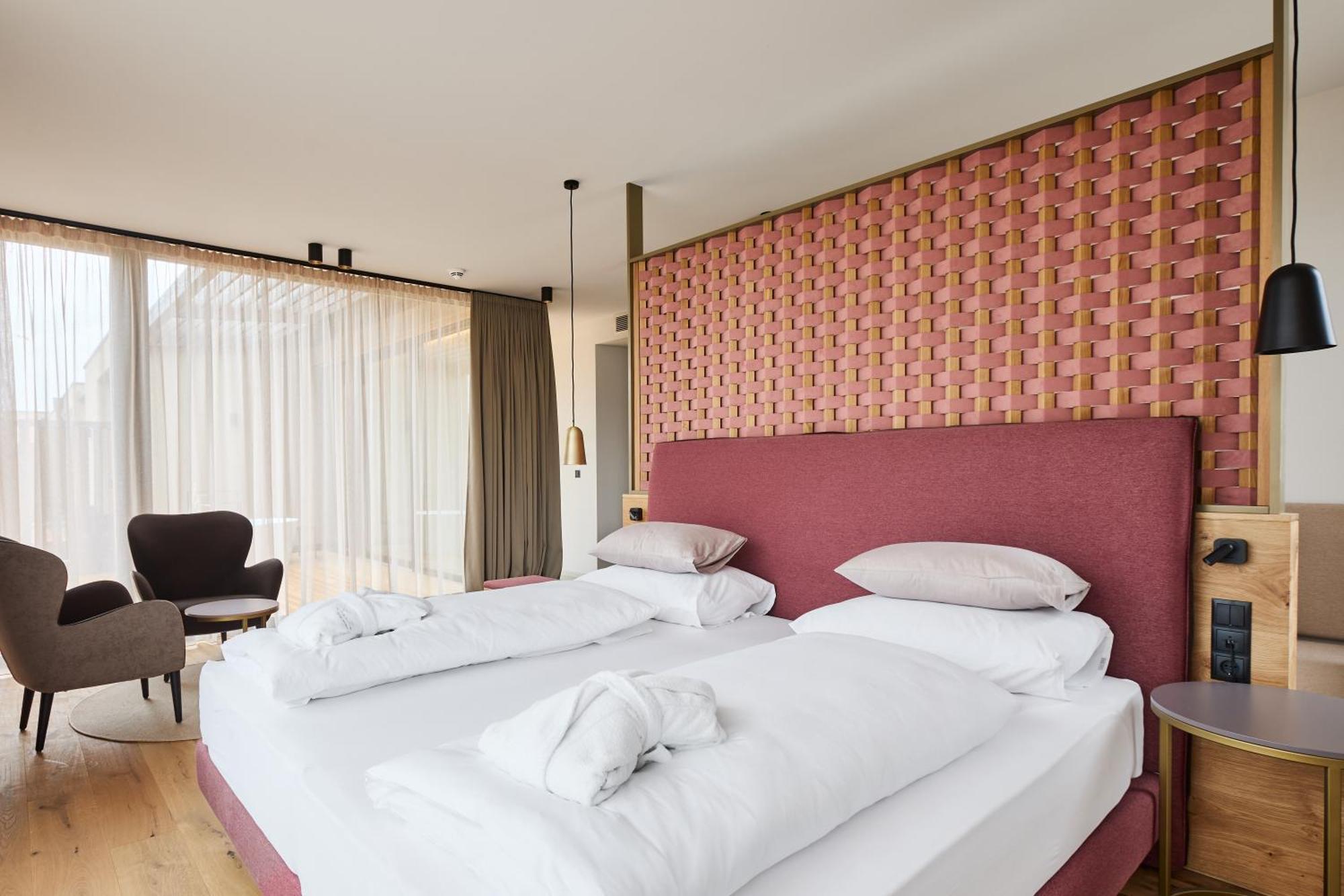 Hotel Seehof Nature Retreat Natz-Schabs ภายนอก รูปภาพ
